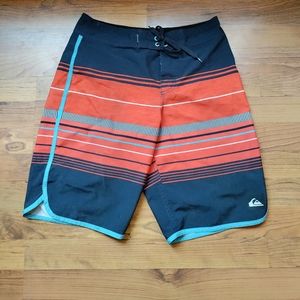 Men's Quicksilver Striped Swim Shorts W/Pocket